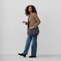 Modern Everywhere Everyday Shopper